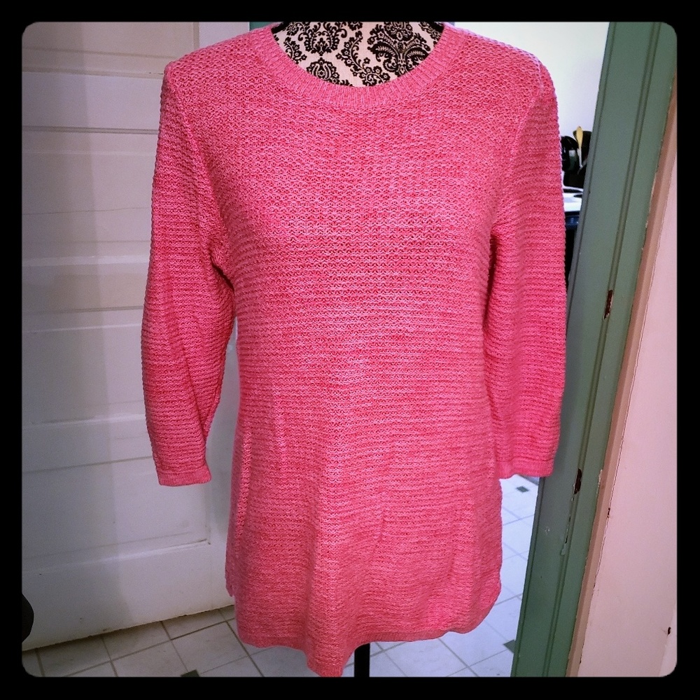 NWOT pretty pink sweater!
